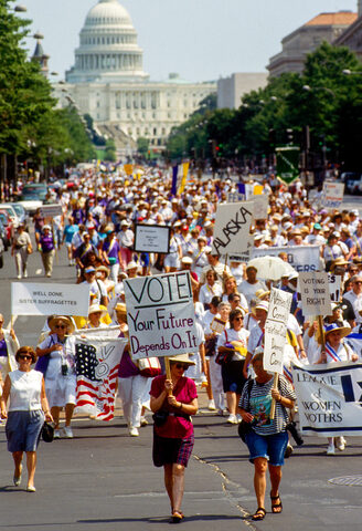 WomemSiuffrageUSA-328x480.jpg